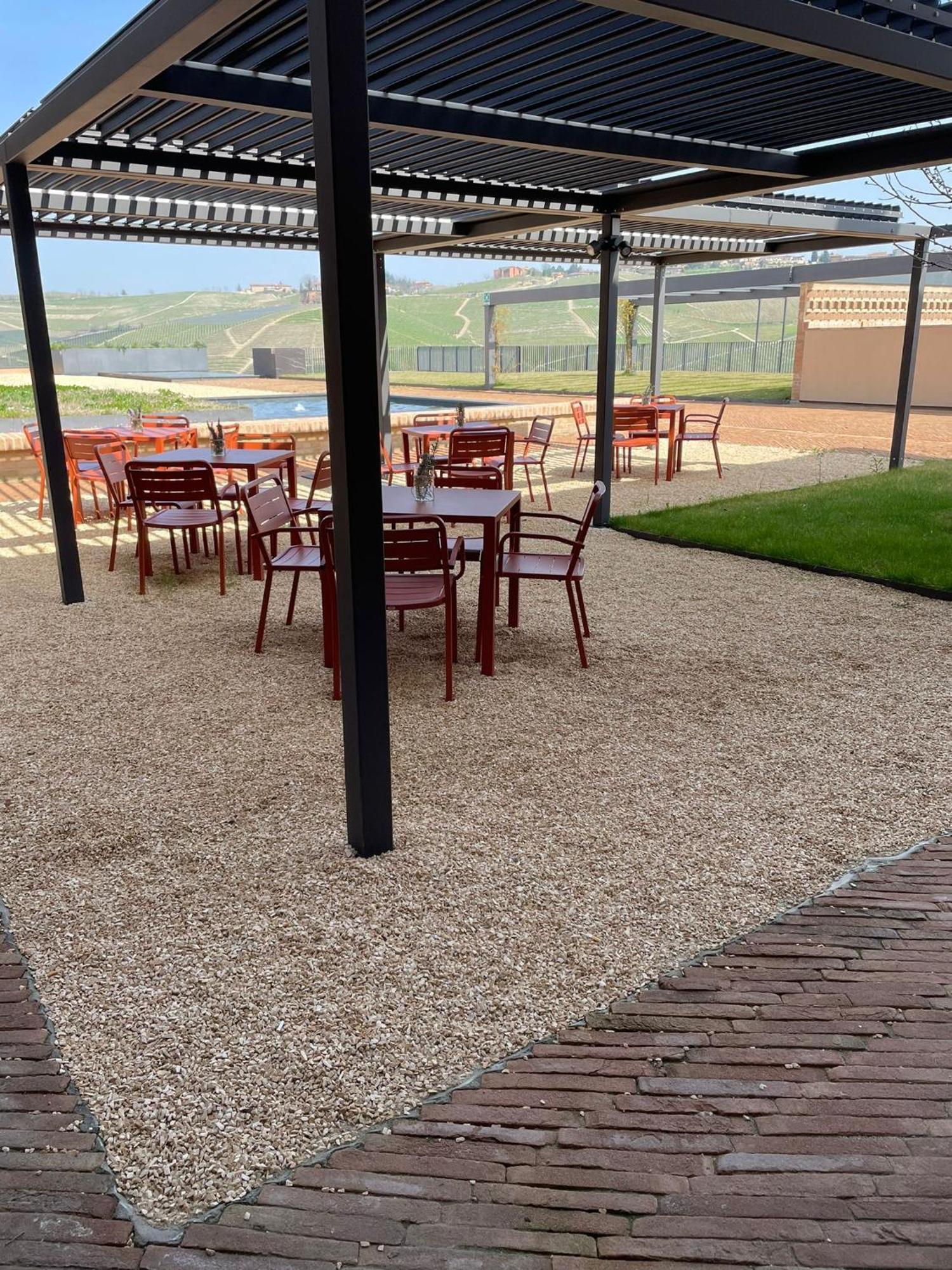 Monforte dʼAlba Foresteria, Winery & Events Destination מראה חיצוני תמונה